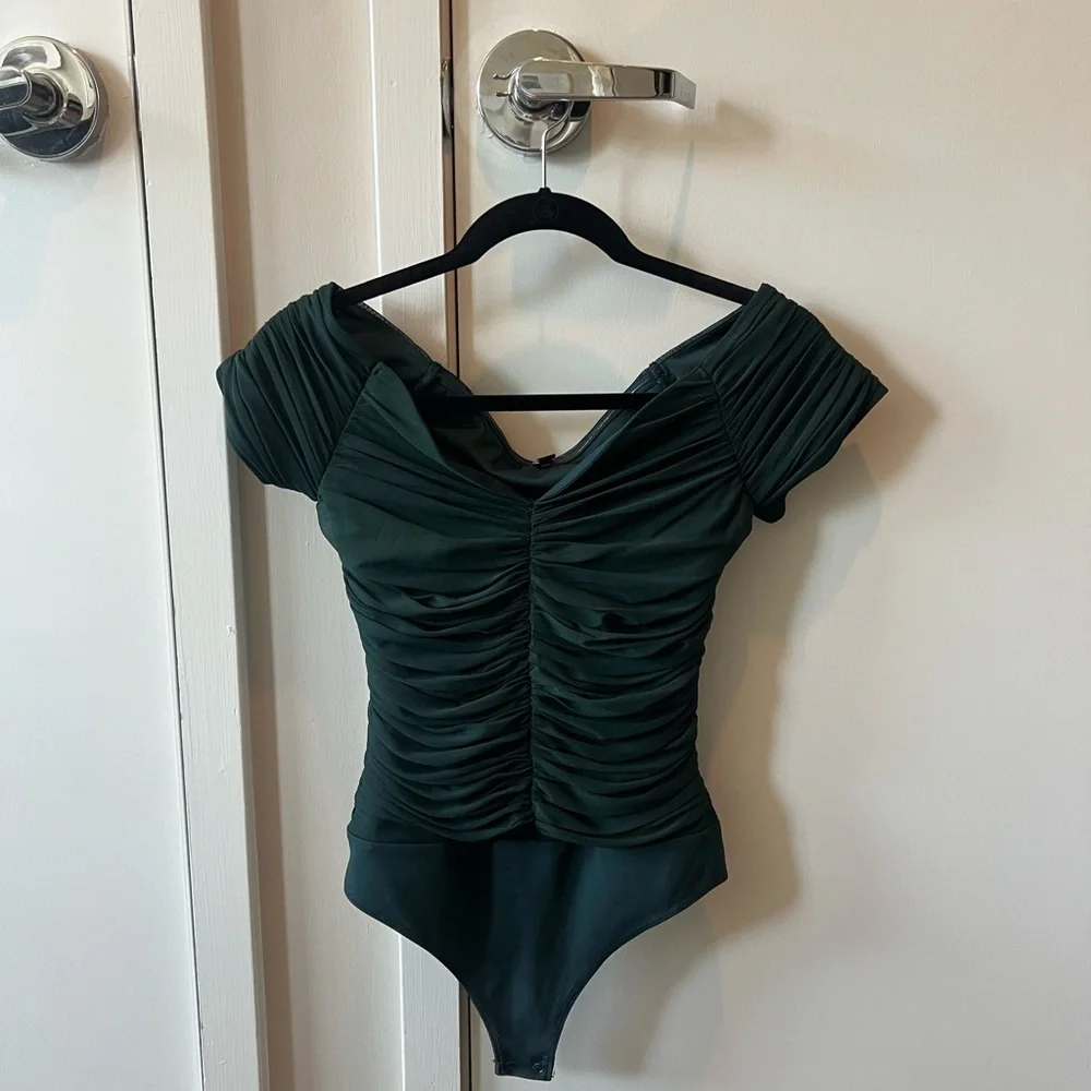 Express Dark Green Bodysuit - Picture 4 of 4